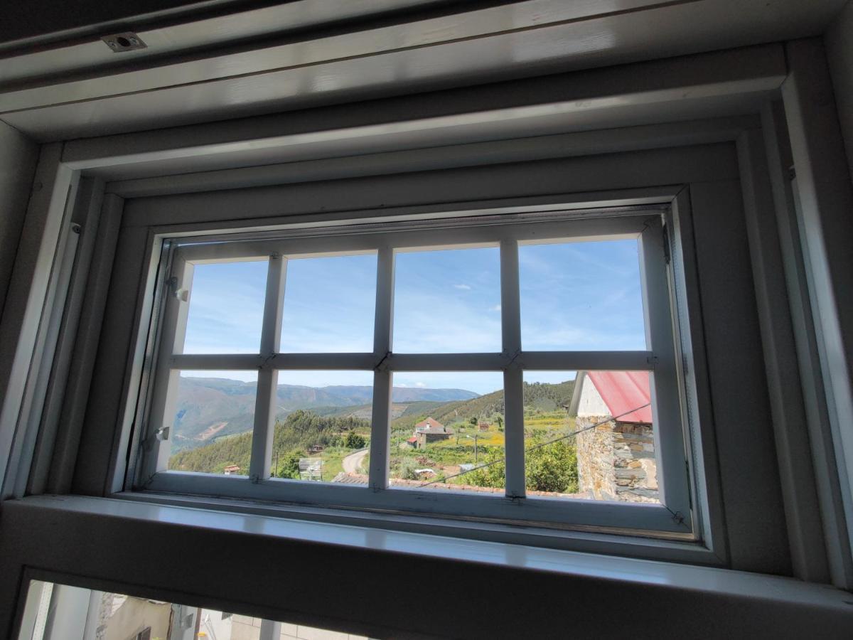 Bed and Breakfast Vila Nazare Castro Daire Exterior foto